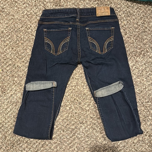 Hollister Dark Denim Jeans - Picture 2 of 2